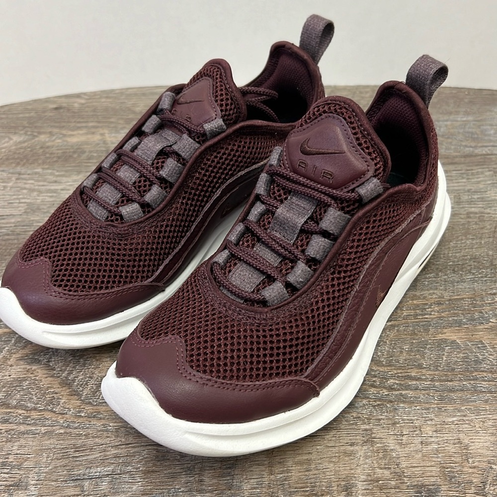 Nike Air Max Estrea ‘Burgundy Crush’ AR5186-600 Size 6.5